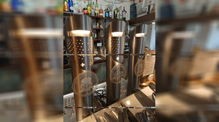 Ma-Cabane - Vente Boutique MONCONTOUR, 154 m²