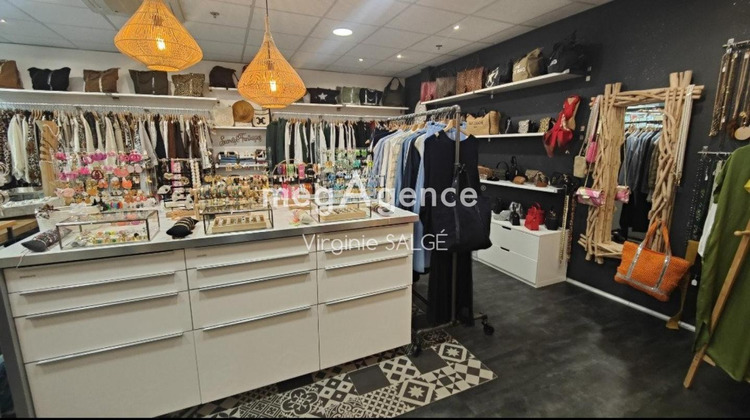 Ma-Cabane - Vente Boutique MONTECH, 47 m²