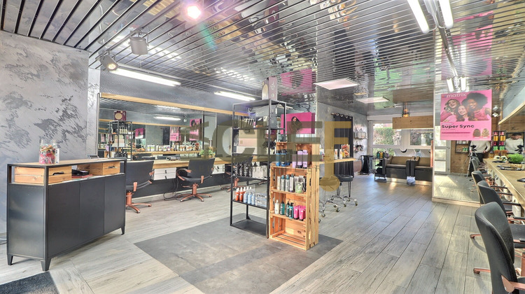 Ma-Cabane - Vente Boutique Montigny-le-Bretonneux, 54 m²