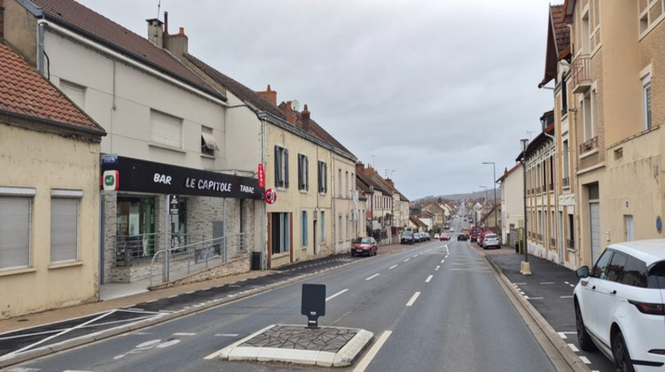 Ma-Cabane - Vente Boutique MONTLUCON, 122 m²