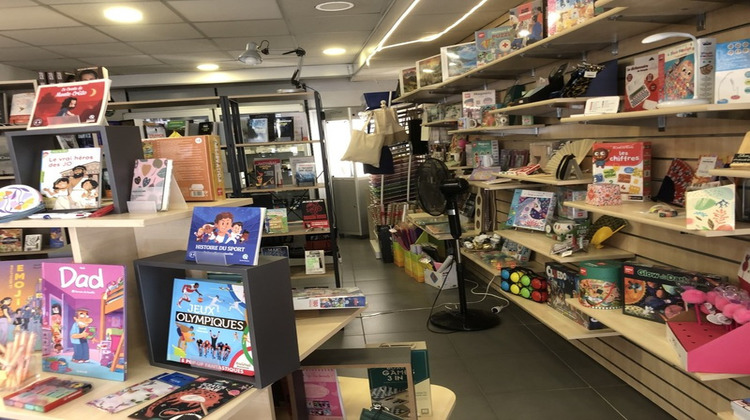 Ma-Cabane - Vente Boutique MONTOIRE SUR LE LOIR, 255 m²