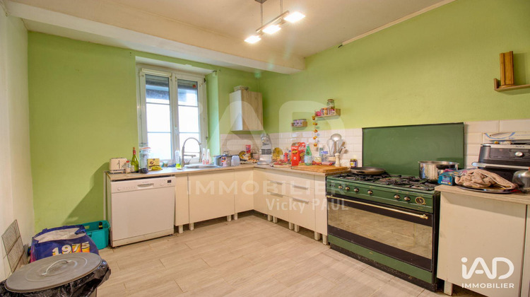 Ma-Cabane - Vente Boutique Neuville-Aux-Bois, 248 m²