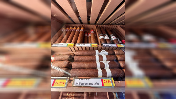 Ma-Cabane - Vente Boutique NIMES, 60 m²