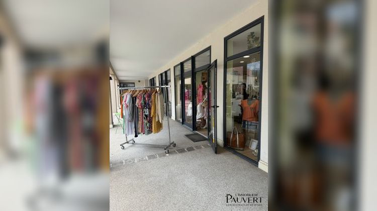 Ma-Cabane - Vente Boutique Opio, 63 m²