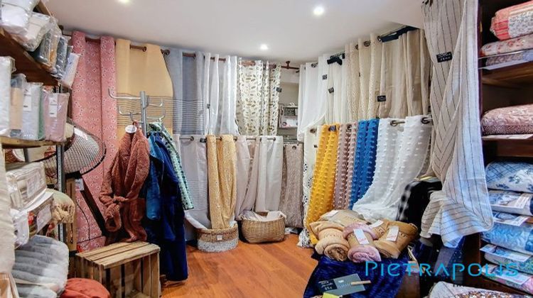 Ma-Cabane - Vente Boutique Pézenas, 77 m²