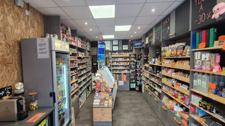 Ma-Cabane - Vente Boutique RIOM, 30 m²