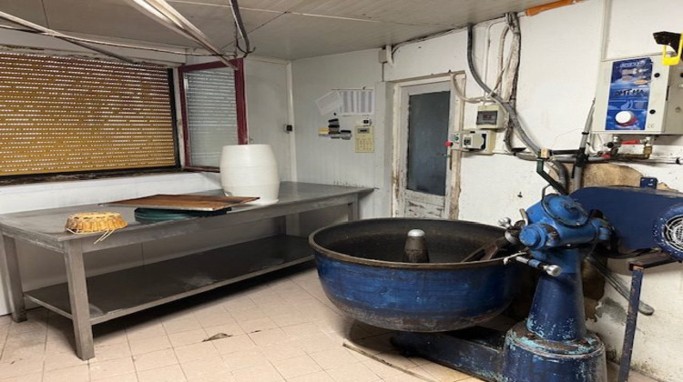 Ma-Cabane - Vente Boutique Rouillac, 150 m²