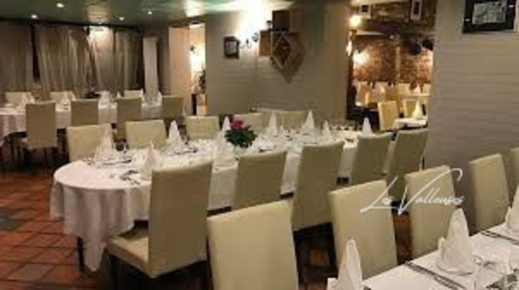 Ma-Cabane - Vente Boutique Rouxmesnil-Bouteilles, 3734 m²