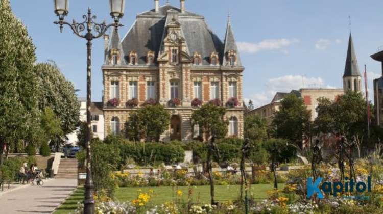 Ma-Cabane - Vente Boutique Rueil-Malmaison, 54 m²