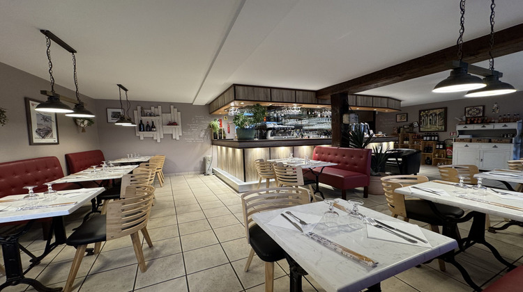 Ma-Cabane - Vente Boutique Saint-Arnoult-en-Yvelines, 208 m²