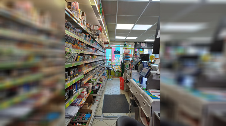 Ma-Cabane - Vente Boutique SAINT CHRISTOLY DE BLAYE, 84 m²