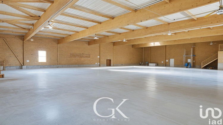 Ma-Cabane - Vente Boutique Saint-Clair-de-la-Tour, 1177 m²