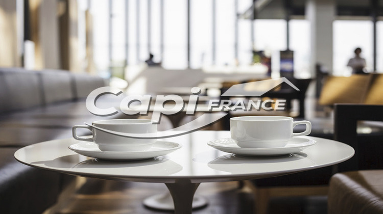 Ma-Cabane - Vente Boutique SAINT CYR L ECOLE, 60 m²