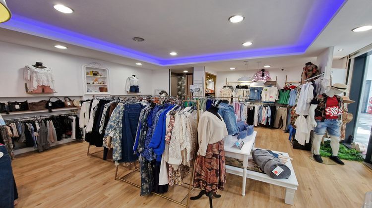 Ma-Cabane - Vente Boutique Saint-Denis-de-Pile, 49 m²