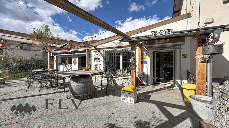 Ma-Cabane - Vente Boutique SAINT-ETIENNE-DE-TINEE, 100 m²