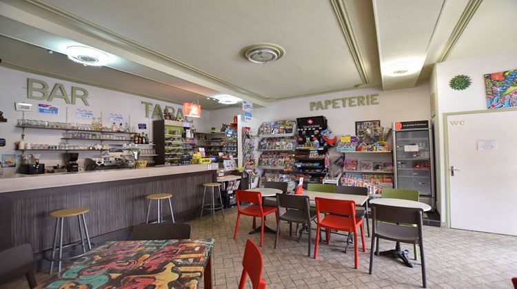 Ma-Cabane - Vente Boutique SAINT-GERAND-LE-PUY, 70 m²