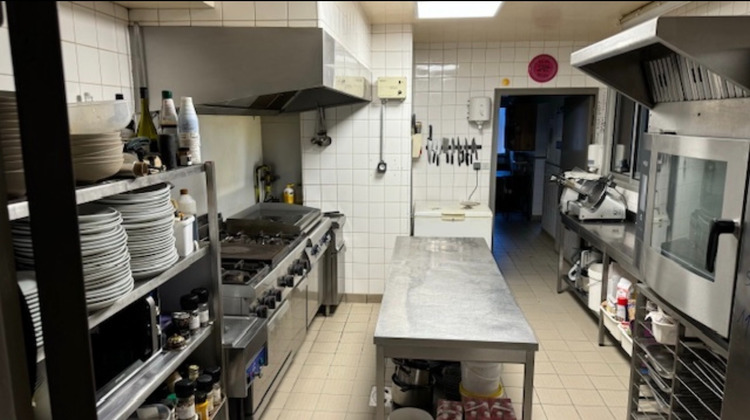 Ma-Cabane - Vente Boutique SAINT-HILAIRE-DU-HARCOUET, 250 m²