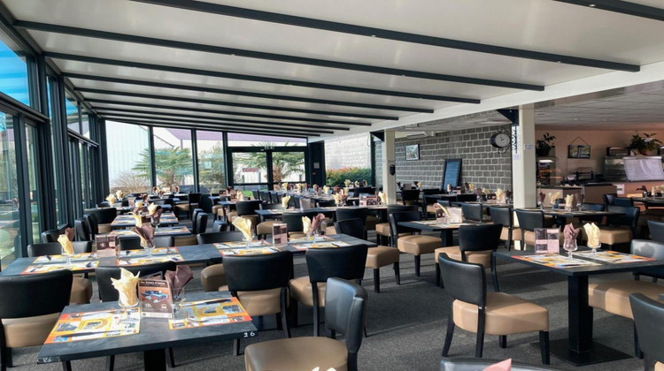 Ma-Cabane - Vente Boutique SAINT HILAIRE DU HARCOUET, 1600 m²