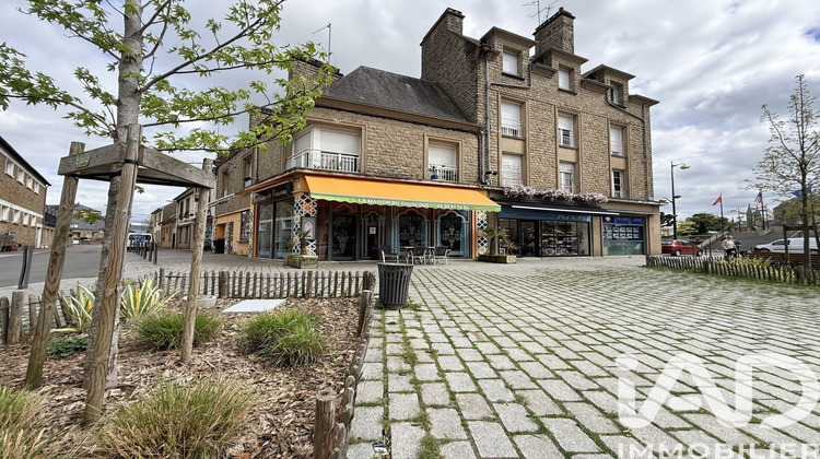 Ma-Cabane - Vente Boutique Saint-Hilaire-du-Harcouët, 79 m²