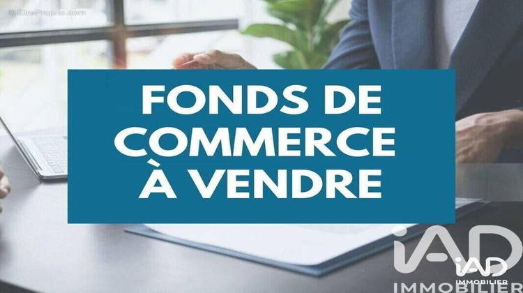 Ma-Cabane - Vente Boutique Saint Hilaire la Foret, 0 m²