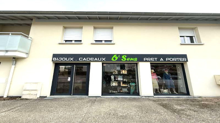 Ma-Cabane - Vente Boutique Saint-Ismier, 60 m²