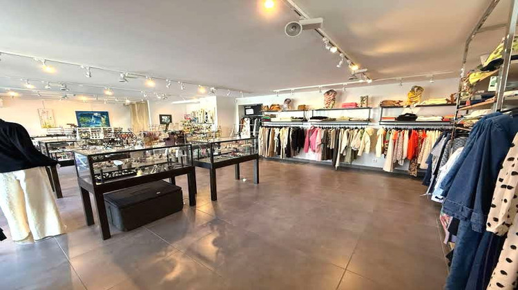 Ma-Cabane - Vente Boutique Saint-Ismier, 60 m²