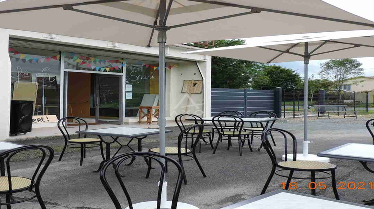 Ma-Cabane - Vente Boutique SAINT JEAN D'ANGELY, 150 m²