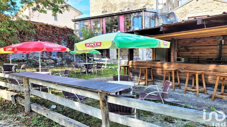 Ma-Cabane - Vente Boutique Saint-Julien-Chapteuil, 250 m²