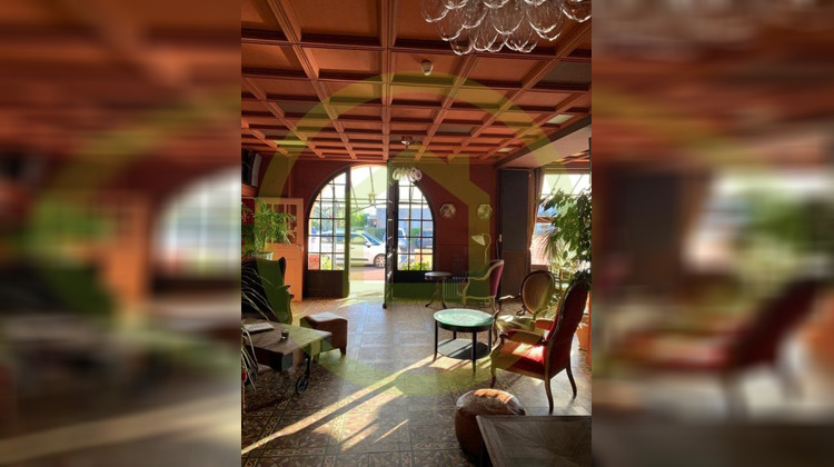 Ma-Cabane - Vente Boutique SAINT JULIEN DE JONZY, 732 m²