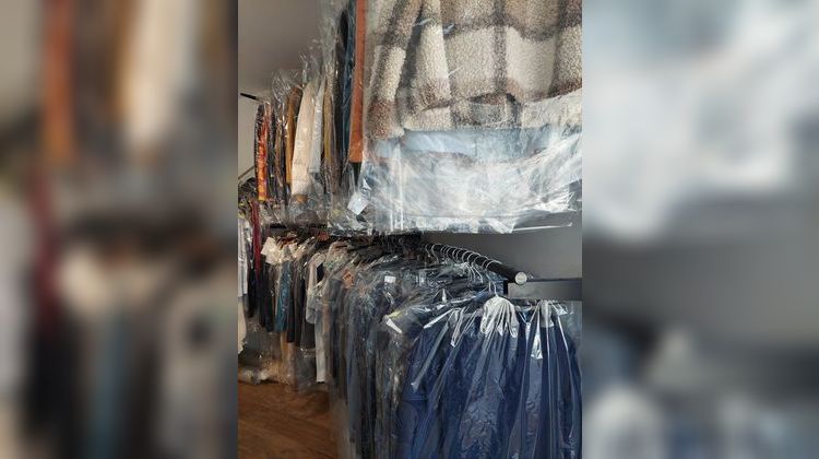 Ma-Cabane - Vente Boutique SAINT JULIEN EN GENEVOIS, 91 m²