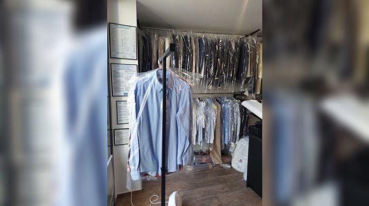 Ma-Cabane - Vente Boutique SAINT JULIEN EN GENEVOIS, 91 m²