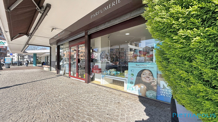 Ma-Cabane - Vente Boutique Saint-Julien-en-Genevois, 128 m²