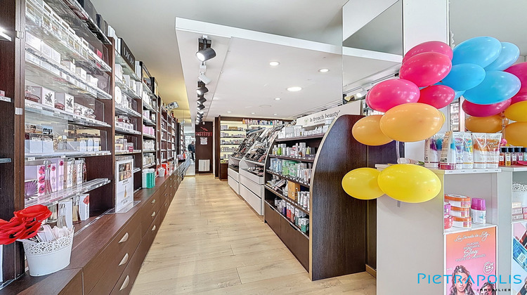 Ma-Cabane - Vente Boutique Saint-Julien-en-Genevois, 128 m²