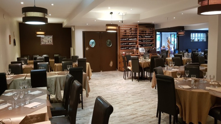 Ma-Cabane - Vente Boutique SAINT LARY SOULAN, 492 m²