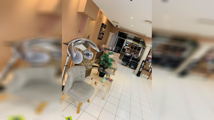 Ma-Cabane - Vente Boutique Saint-Laurent-du-Var, 70 m²