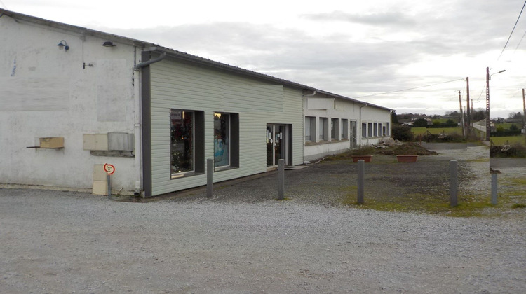 Ma-Cabane - Vente Boutique Saint-Léonard-de-Noblat, 750 m²