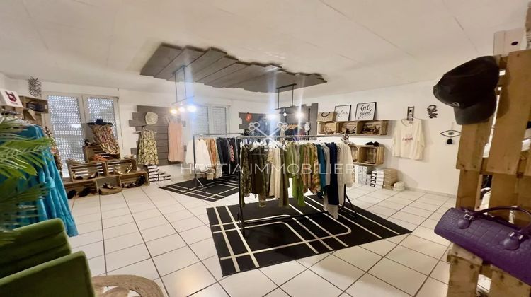 Ma-Cabane - Vente Boutique Saint-Maximin-la-Sainte-Baume, 65 m²