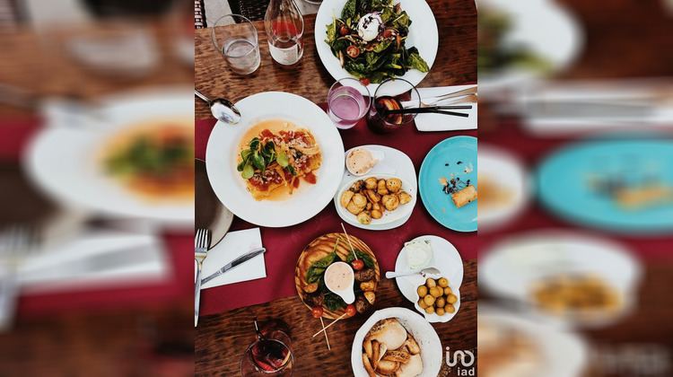 Ma-Cabane - Vente Boutique Saint-Nom-la-Bretèche, 250 m²