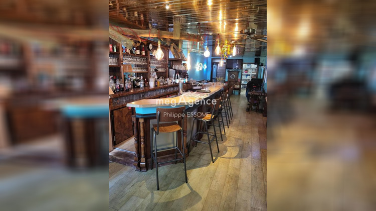 Ma-Cabane - Vente Boutique SAINT PIERRE DE TRIVISY, 600 m²