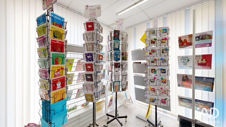 Ma-Cabane - Vente Boutique Saint-Pierre-Montlimart, 50 m²