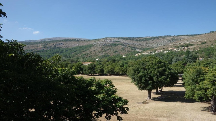 Ma-Cabane - Vente Boutique SAINT VALLIER DE THIEY, 495 m²