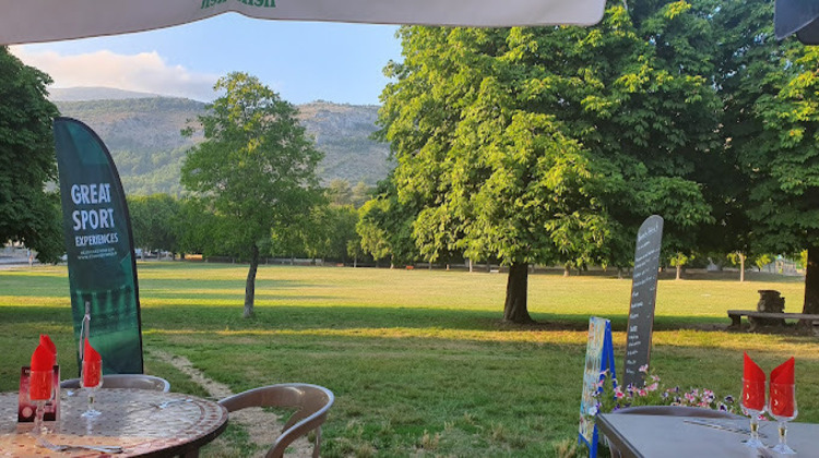 Ma-Cabane - Vente Boutique Saint-Vallier-de-Thiey, 54 m²