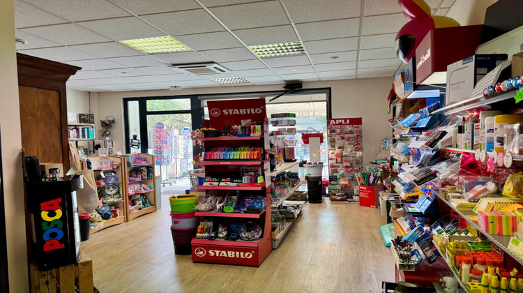 Ma-Cabane - Vente Boutique Sainte-Cécile-les-Vignes, 62 m²