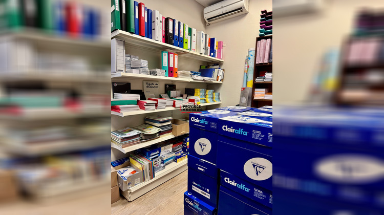 Ma-Cabane - Vente Boutique Sainte-Cécile-les-Vignes, 62 m²