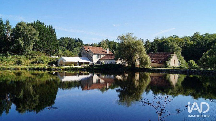 Ma-Cabane - Vente Boutique Sainte-Fortunade, 560 m²