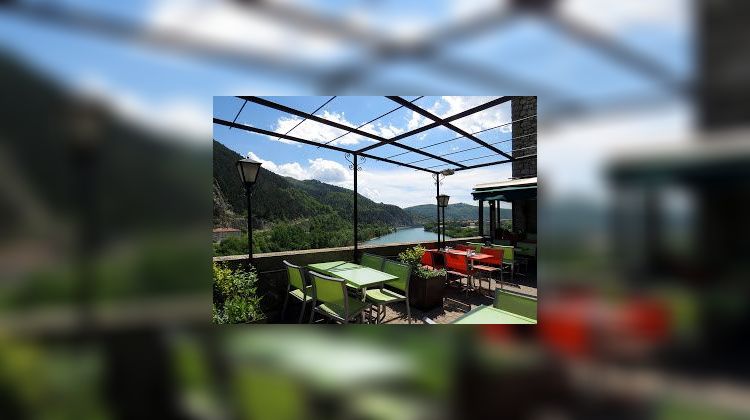 Ma-Cabane - Vente Boutique Sisteron, 869 m²