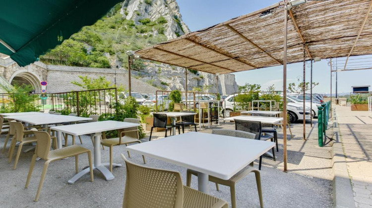 Ma-Cabane - Vente Boutique Sisteron, 869 m²