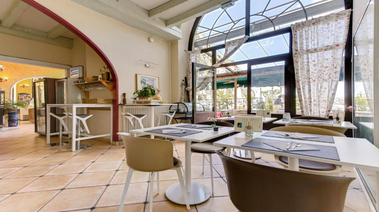 Ma-Cabane - Vente Boutique Sisteron, 869 m²