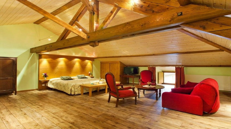 Ma-Cabane - Vente Boutique TOURNUS, 1056 m²