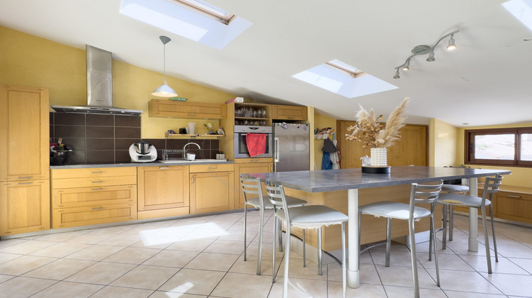 Ma-Cabane - Vente Boutique Vernoux-en-Vivarais, 350 m²